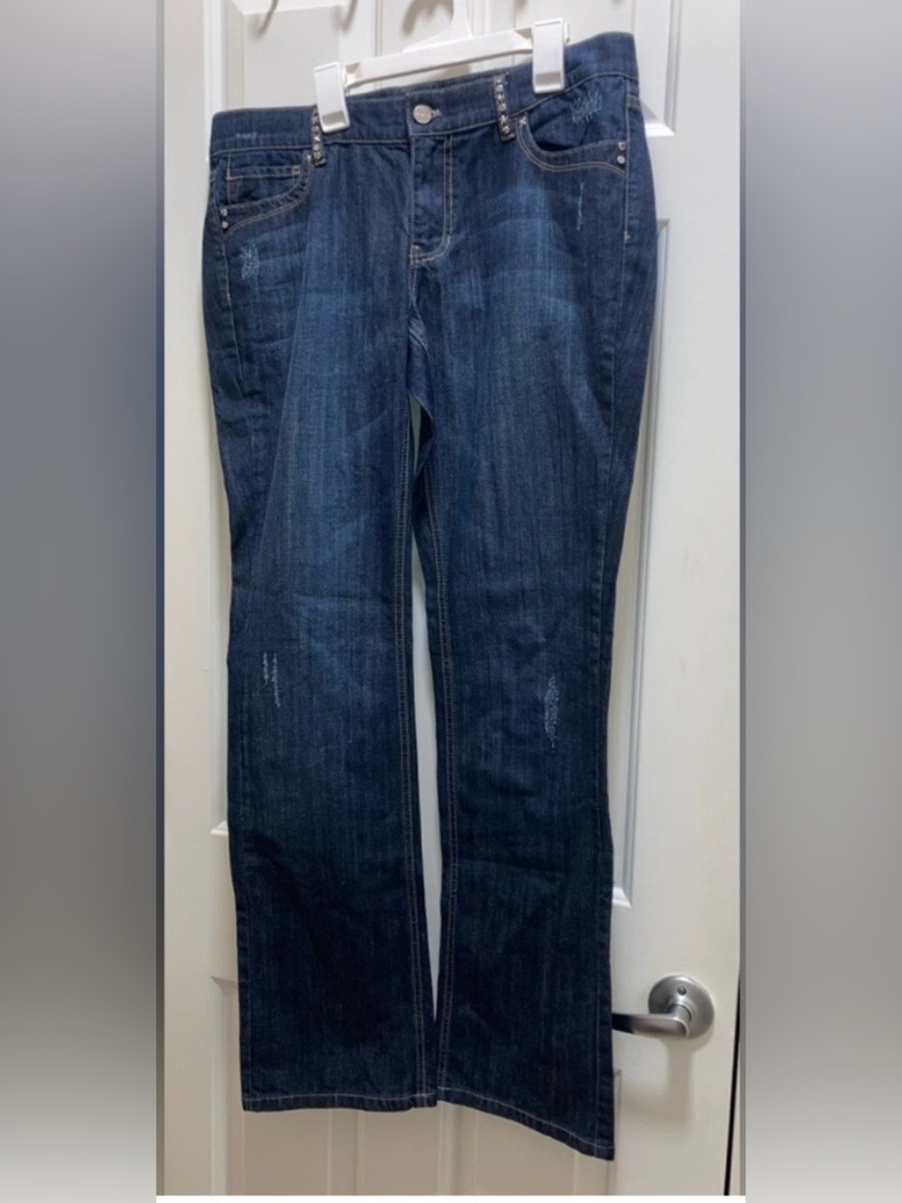 White House Black Market Noir Jeans Women's Noir Superstar 
Size 10R